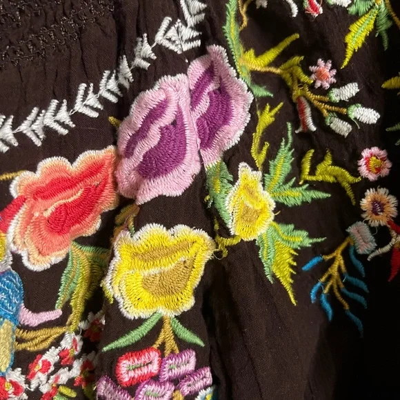 Sundance AMORA BLOOMS Top - Picture 5 of 9